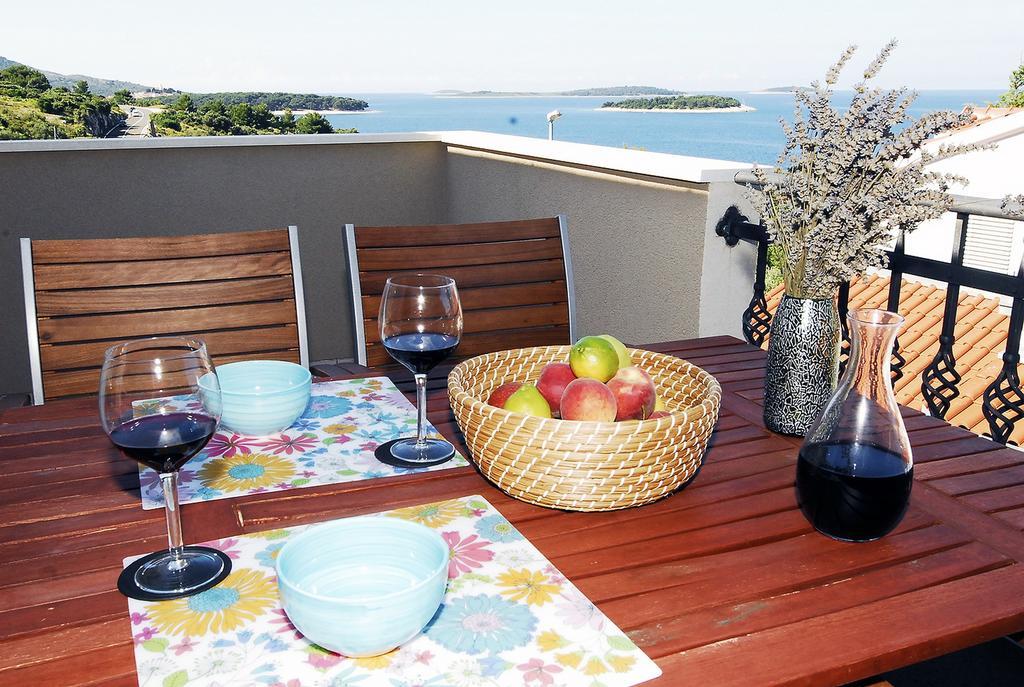 Apartments Maslina Primošten Eksteriør bilde