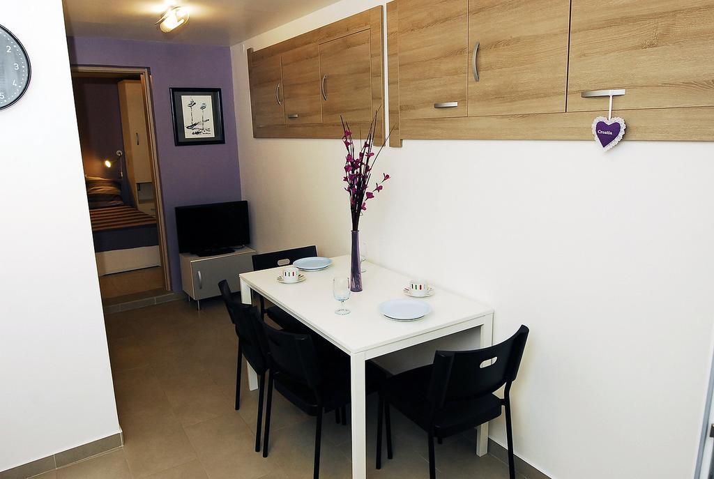 Apartments Maslina Primošten Eksteriør bilde